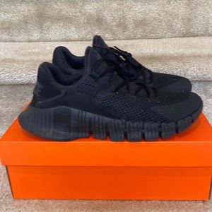 Used Mens Nike Free Metcon 4 Size 9.5 Triple Black